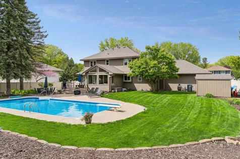 900 Nina Court Mendota Heights MN 55118