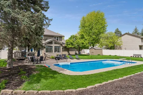 900 Nina Court Mendota Heights MN 55118