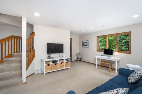 3517 Juten Drive Duluth MN 55803