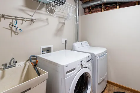 3517 Juten Drive Duluth MN 55803