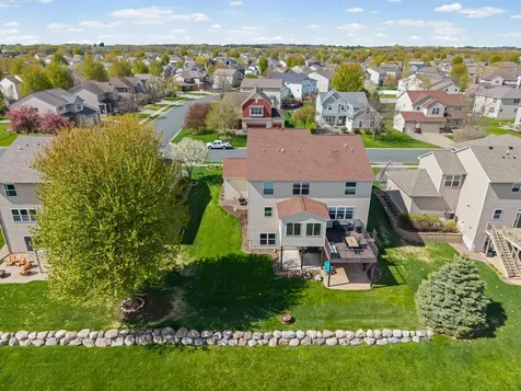 2061 Winterberry Lane Shakopee MN 55379