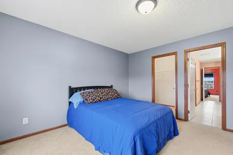 2061 Winterberry Lane Shakopee MN 55379