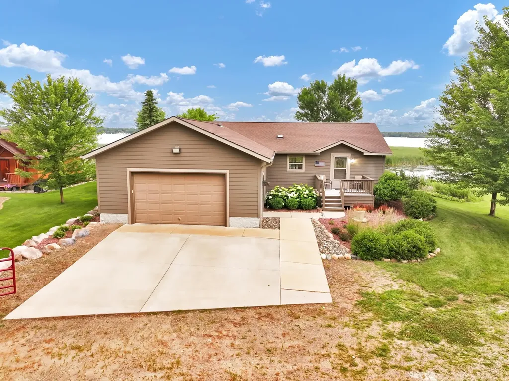 5042 White Gables Road Brainerd MN 56401