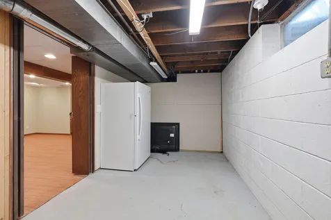 916 Whitney Drive Apple Valley MN 55124