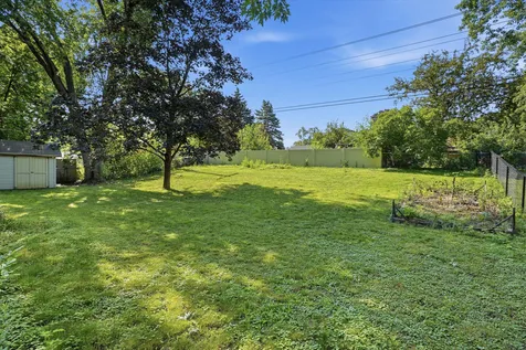 916 Whitney Drive Apple Valley MN 55124