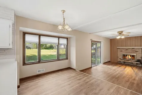 916 Whitney Drive Apple Valley MN 55124