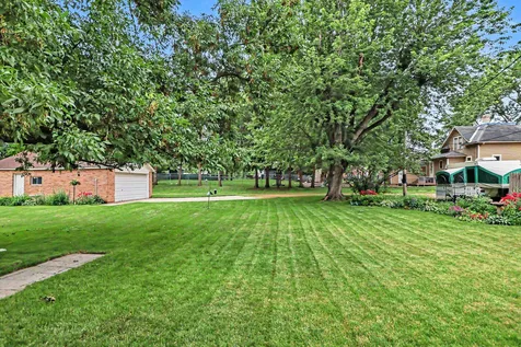 506 Elm Avenue SE Montgomery MN 56069
