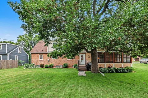 506 Elm Avenue SE Montgomery MN 56069