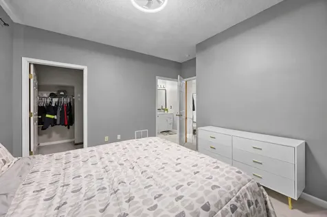 2215 White Water Way Eagan MN 55122