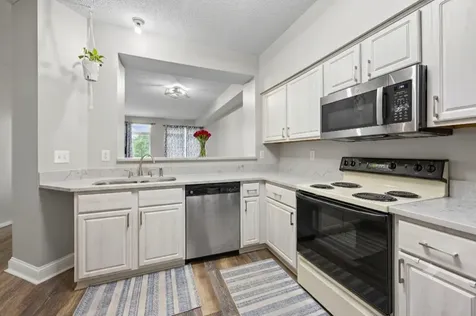 2215 White Water Way Eagan MN 55122