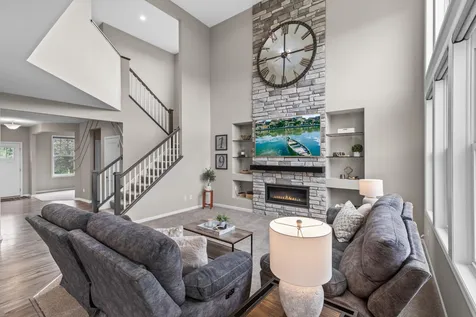 16894 Reeder Ridge Eden Prairie MN 55347