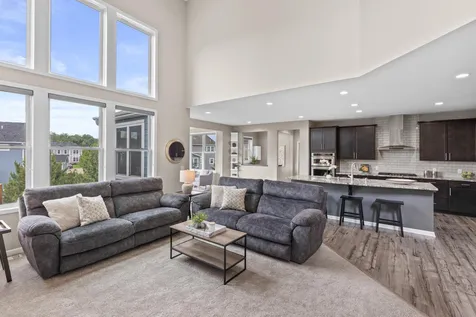 16894 Reeder Ridge Eden Prairie MN 55347