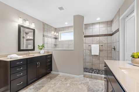 16894 Reeder Ridge Eden Prairie MN 55347