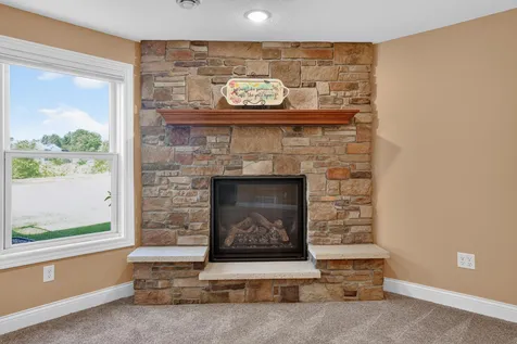 6485 Summit Pointe Road NW Rochester MN 55901
