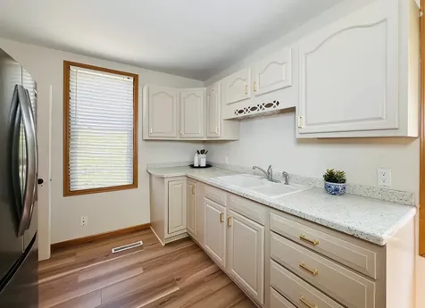 418 Belvidere Street E Saint Paul MN 55107