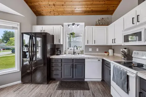 17532 Freeport Way Farmington MN 55024