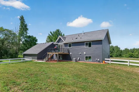 4430 214th Avenue NW Oak Grove MN 55303
