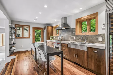 747 Kenwood Parkway Minneapolis MN 55403