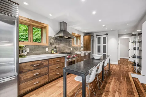 747 Kenwood Parkway Minneapolis MN 55403