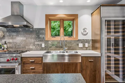 747 Kenwood Parkway Minneapolis MN 55403