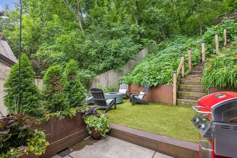 747 Kenwood Parkway Minneapolis MN 55403