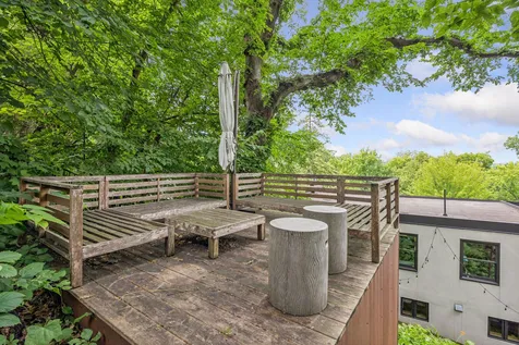 747 Kenwood Parkway Minneapolis MN 55403