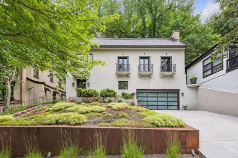 747 Kenwood Parkway Minneapolis MN 55403