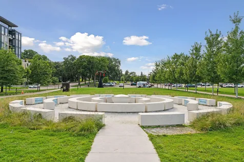 747 Kenwood Parkway Minneapolis MN 55403