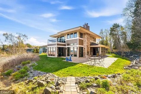 1759 Silver Cliff Lane Two Harbors MN 55616