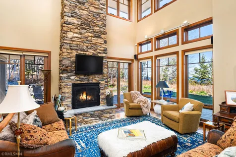 1759 Silver Cliff Lane Two Harbors MN 55616