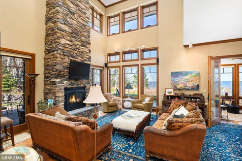 1759 Silver Cliff Lane Two Harbors MN 55616