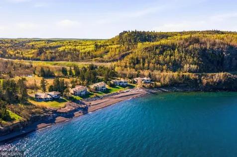 1759 Silver Cliff Lane Two Harbors MN 55616