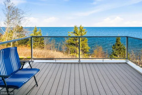 1759 Silver Cliff Lane Two Harbors MN 55616
