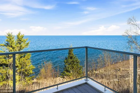 1759 Silver Cliff Lane Two Harbors MN 55616