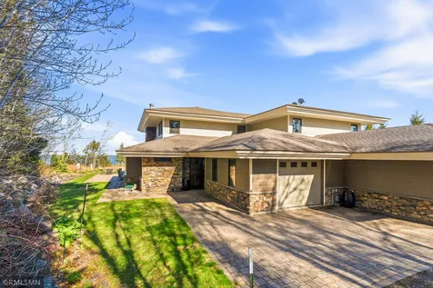 1759 Silver Cliff Lane Two Harbors MN 55616