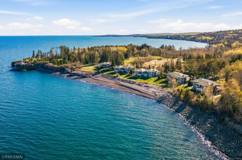 1759 Silver Cliff Lane Two Harbors MN 55616