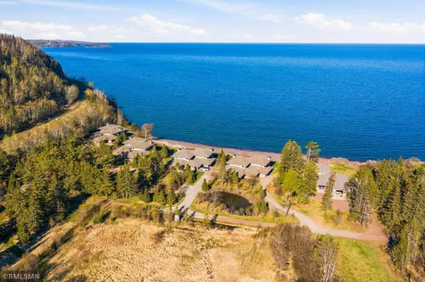 1759 Silver Cliff Lane Two Harbors MN 55616
