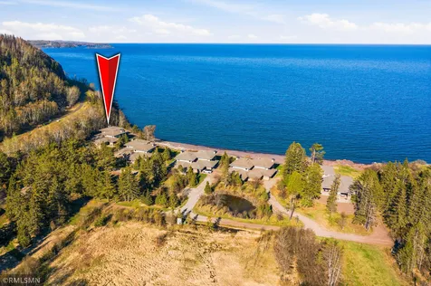 1759 Silver Cliff Lane Two Harbors MN 55616