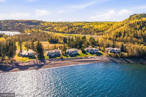 1759 Silver Cliff Lane Two Harbors MN 55616