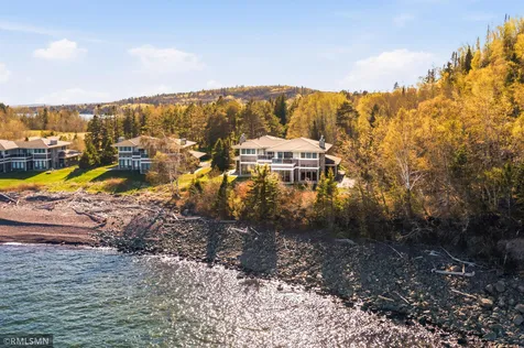 1759 Silver Cliff Lane Two Harbors MN 55616