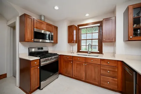657 Market Street Winona MN 55987