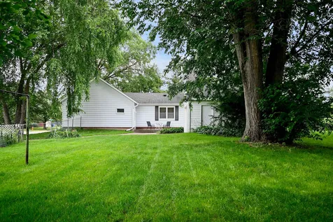 657 Market Street Winona MN 55987