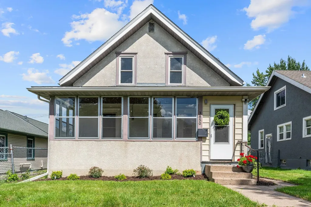 3850 Colfax Avenue N Minneapolis MN 55412