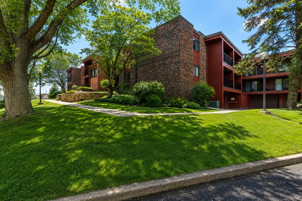 8007 Xerxes Avenue S Bloomington MN 55431