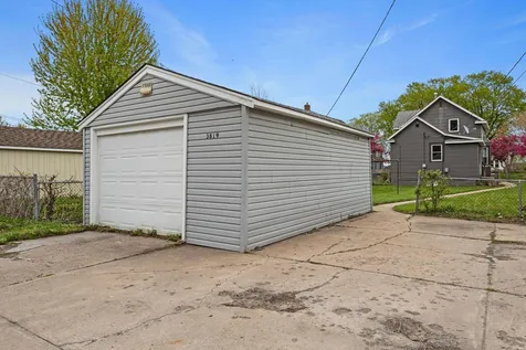 3819 N 6th Street Minneapolis MN 55412