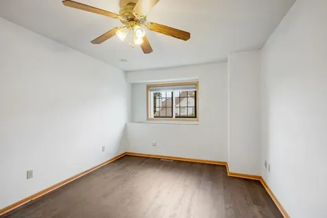506 Lovell Avenue Roseville MN 55113