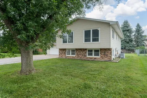 2104 Fair Street Mankato MN 56001