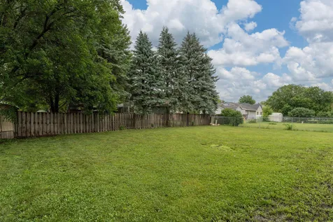 2104 Fair Street Mankato MN 56001