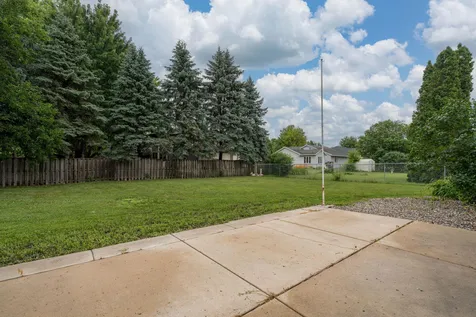 2104 Fair Street Mankato MN 56001