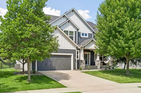 11236 Whitewater Drive Woodbury MN 55129